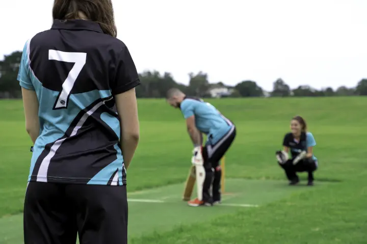 player names and numbers on cricket jerseys