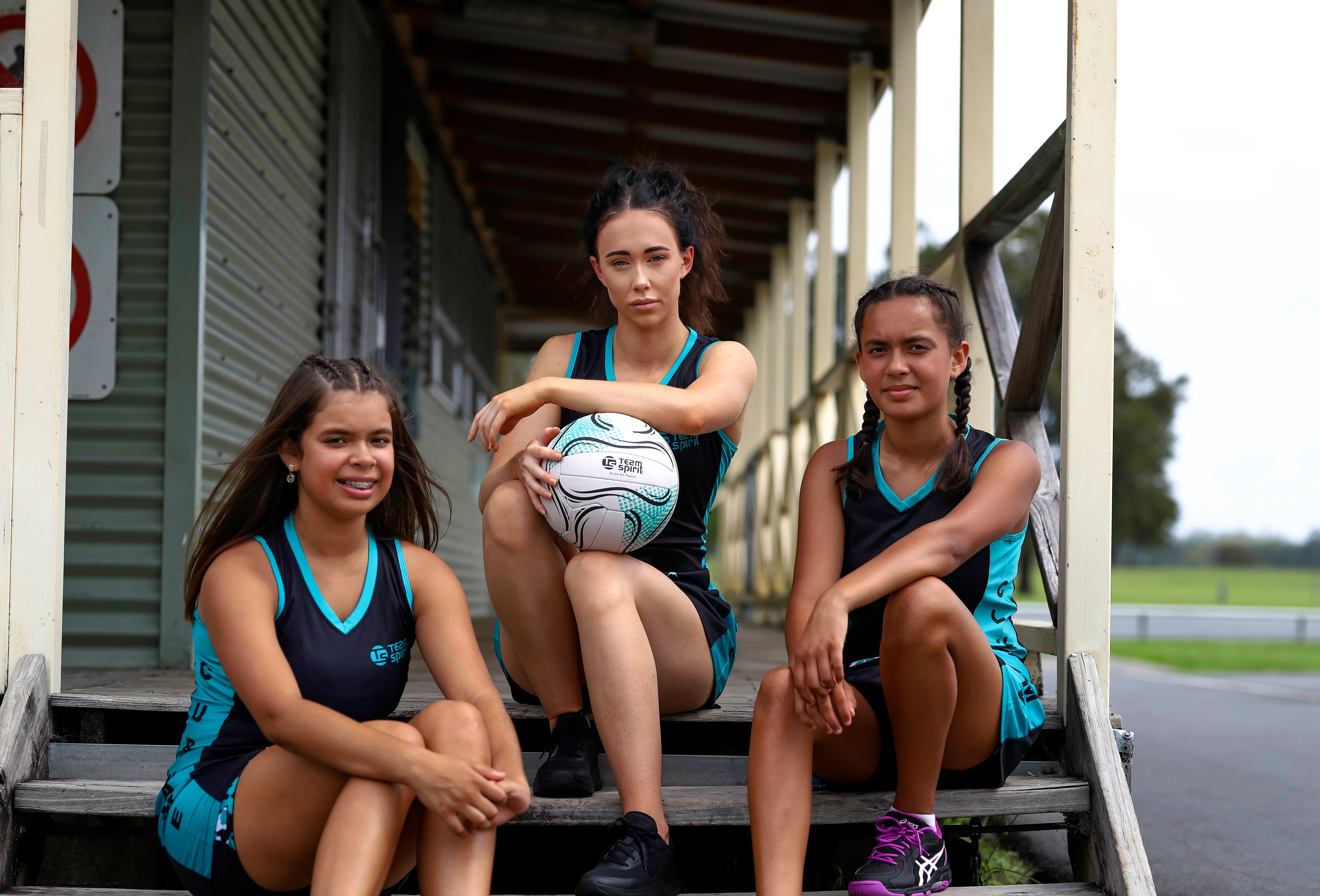 personalised netball kit