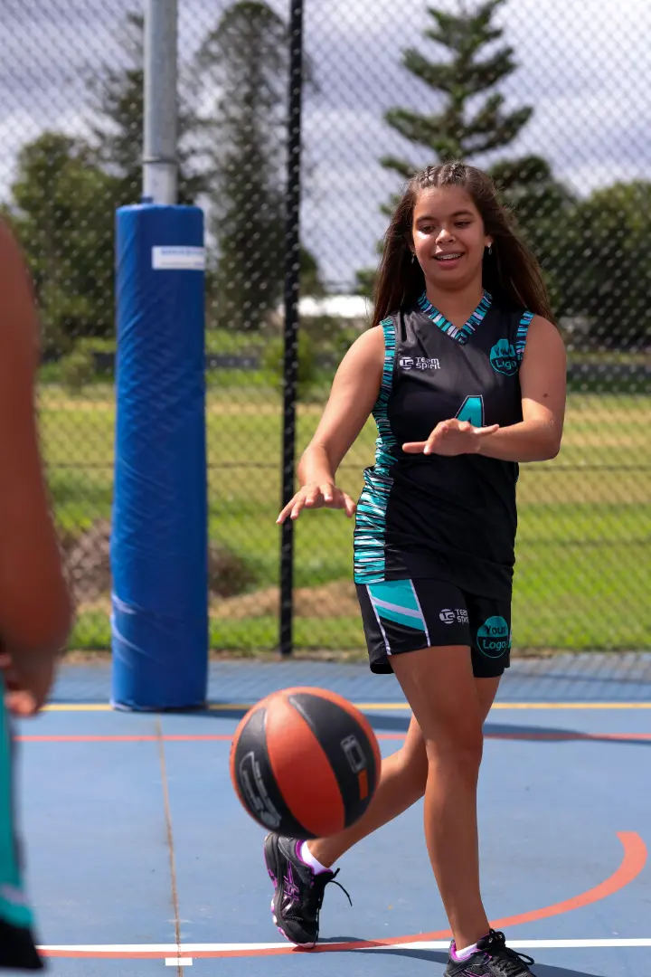 basketball uniform women